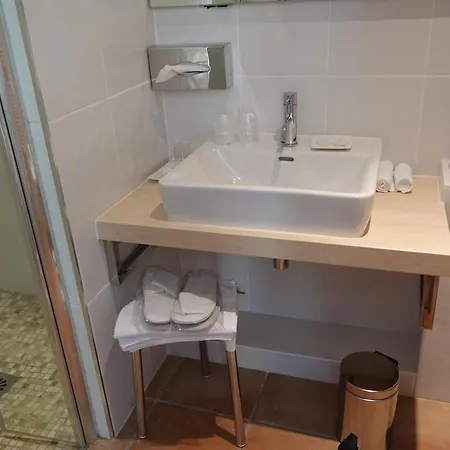 Le Brandissou Bed & Breakfast *